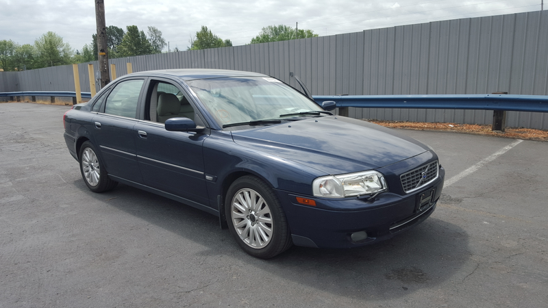 Illustration for article titled 2004 Volvo S80 T6 - Surprised Sleeper Car